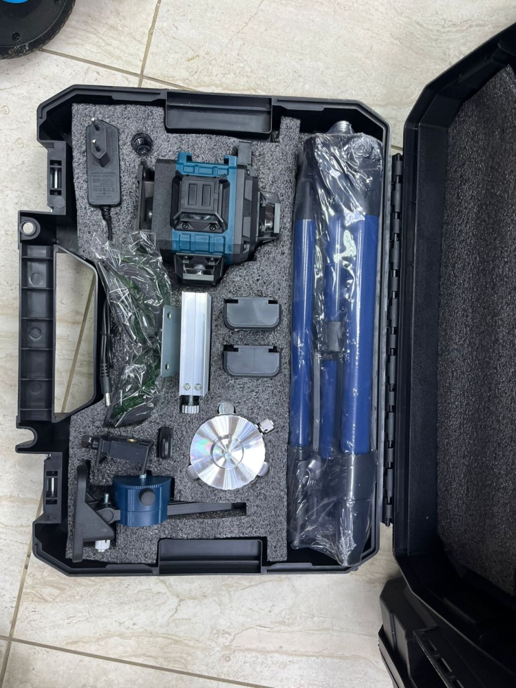 Лазерный уровень Bosch 4d