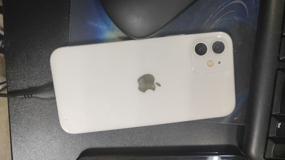 Смартфон iPhone 12 64 Gb