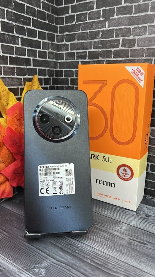Мобильный телефон Tecno Spark 30c 4\128