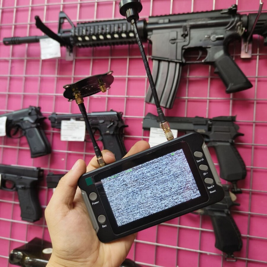 Монитор FPV 5.8 c антеной