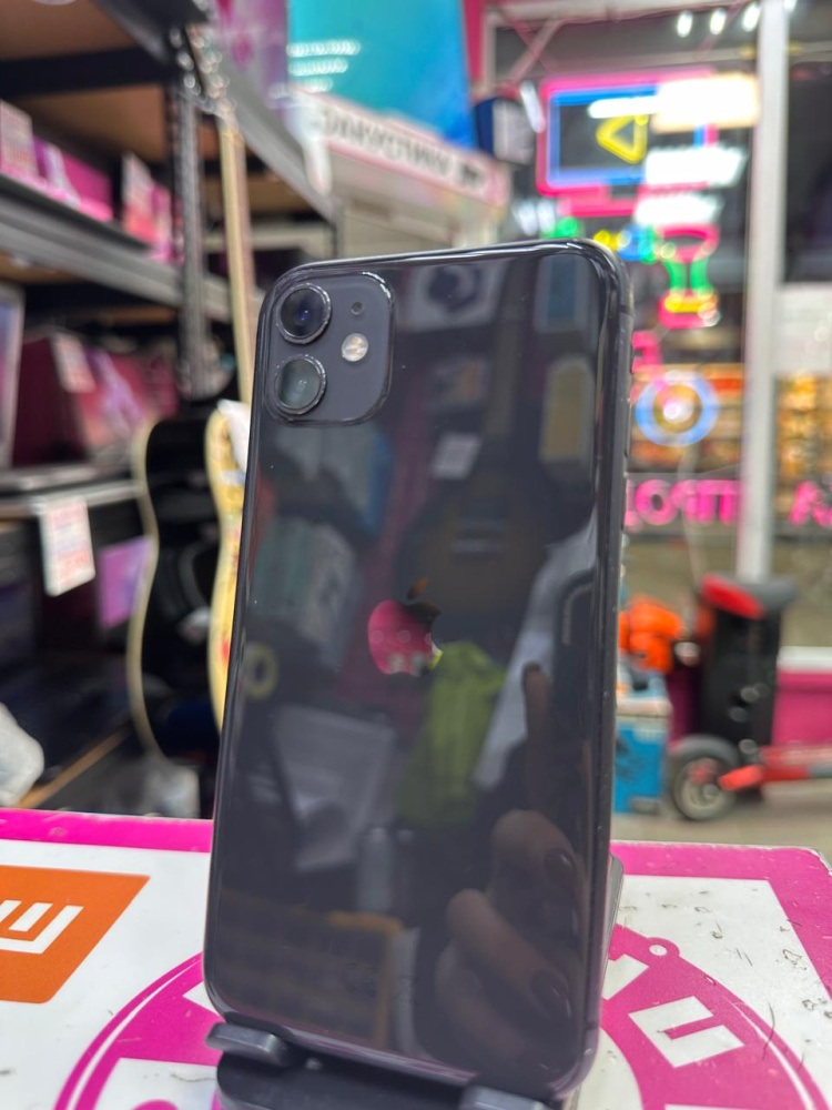 Смартфон iPhone 11 128 Gb 100акб
