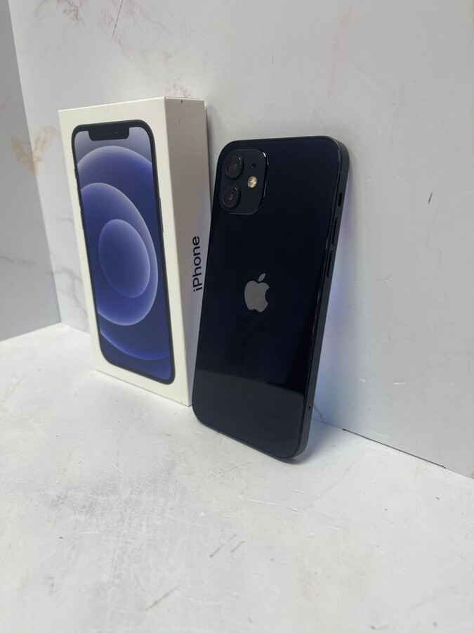 Смартфон iPhone 12 64 Gb