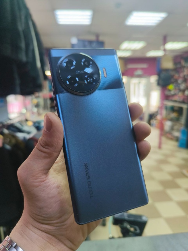 Мобильный телефон Tecno Spark 20 pro+ 8\256