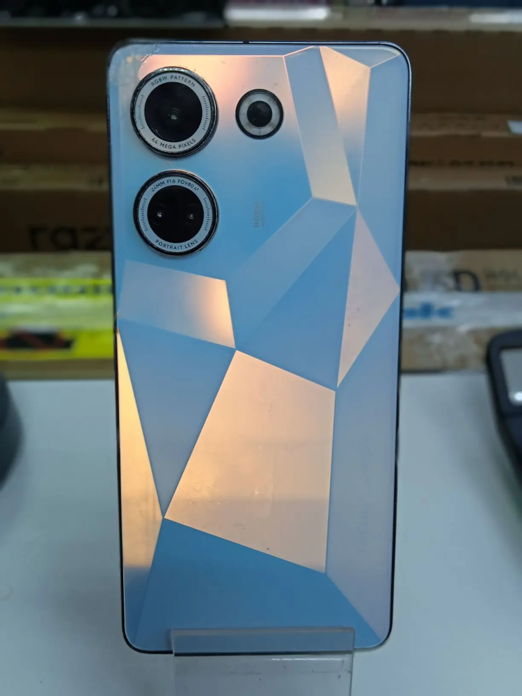 Мобильный телефон Tecno Camon 20 8/256