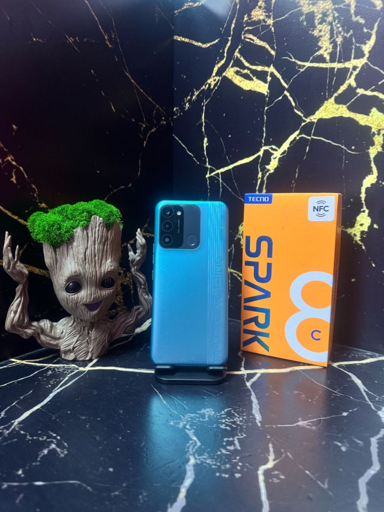 Мобильный телефон Tecno Spark 8 c 4/64
