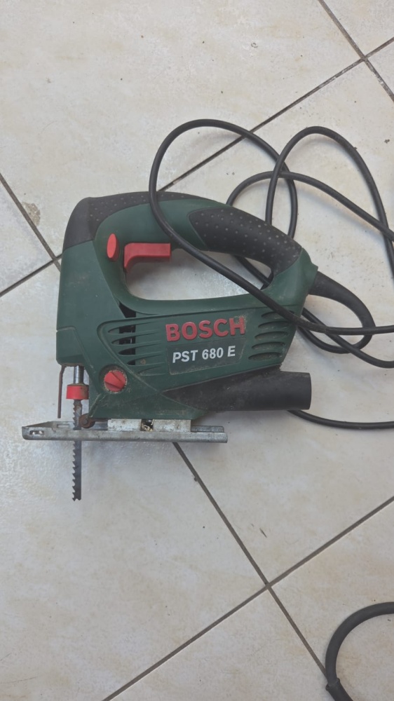Лобзик Bosch Pst 680e