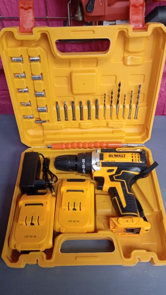 Шуруповерт DEWOLT