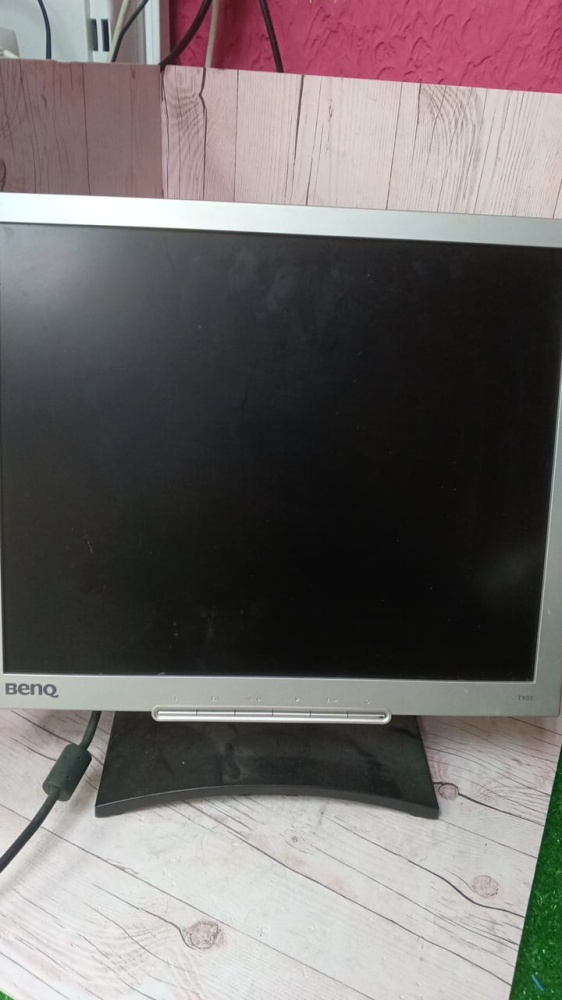 Монитор BENQ Q9T4