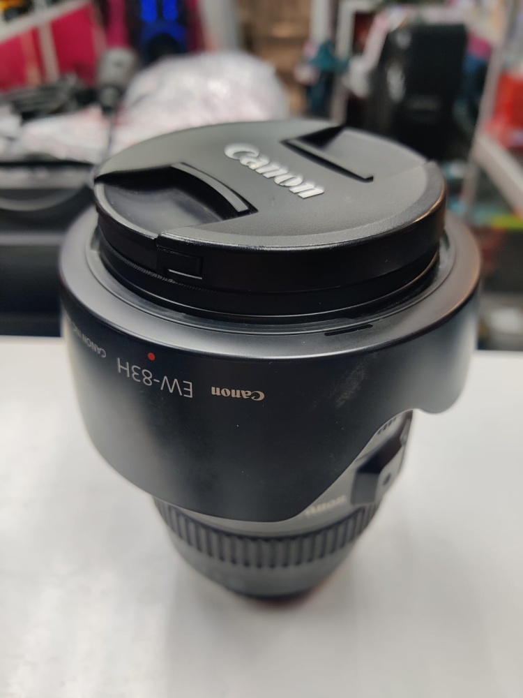 Объектив Canon 24-105mm