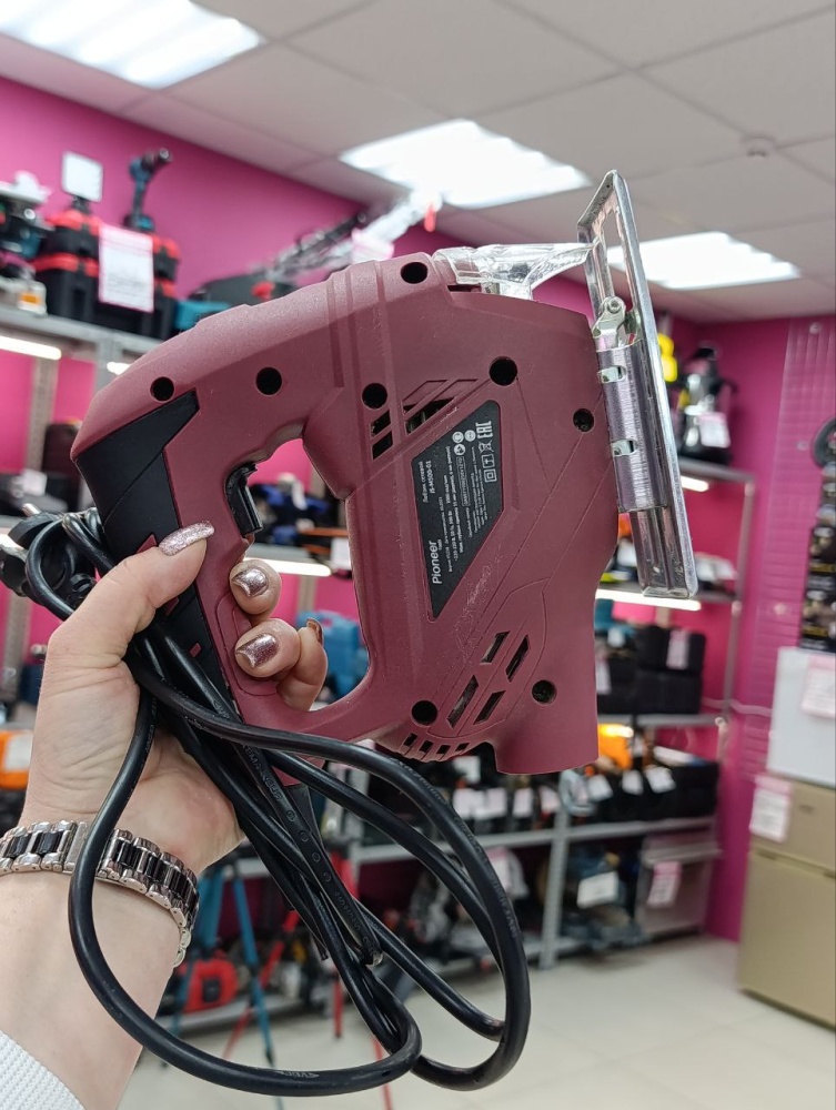 Лобзик Pioneer