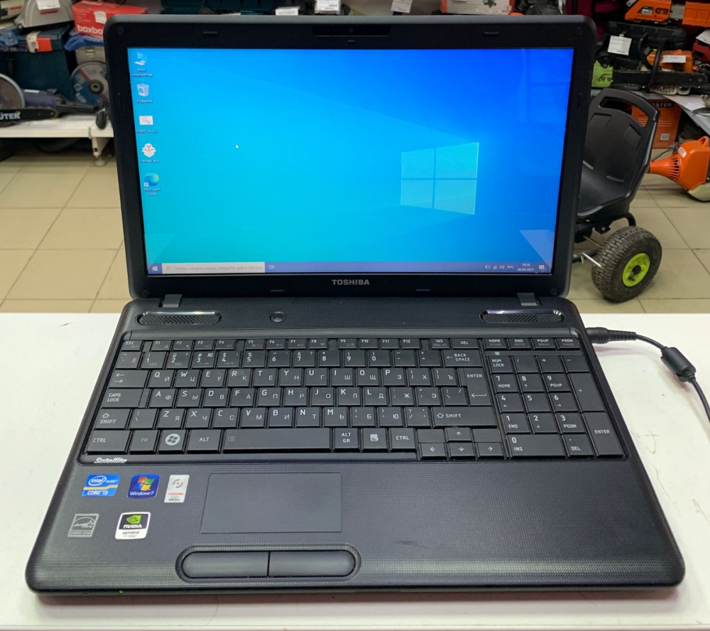 Ноутбук Toshiba Satellite C660