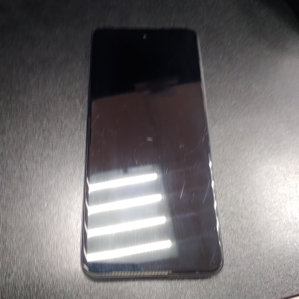 Мобильный телефон Tecno spark 20c 8\128