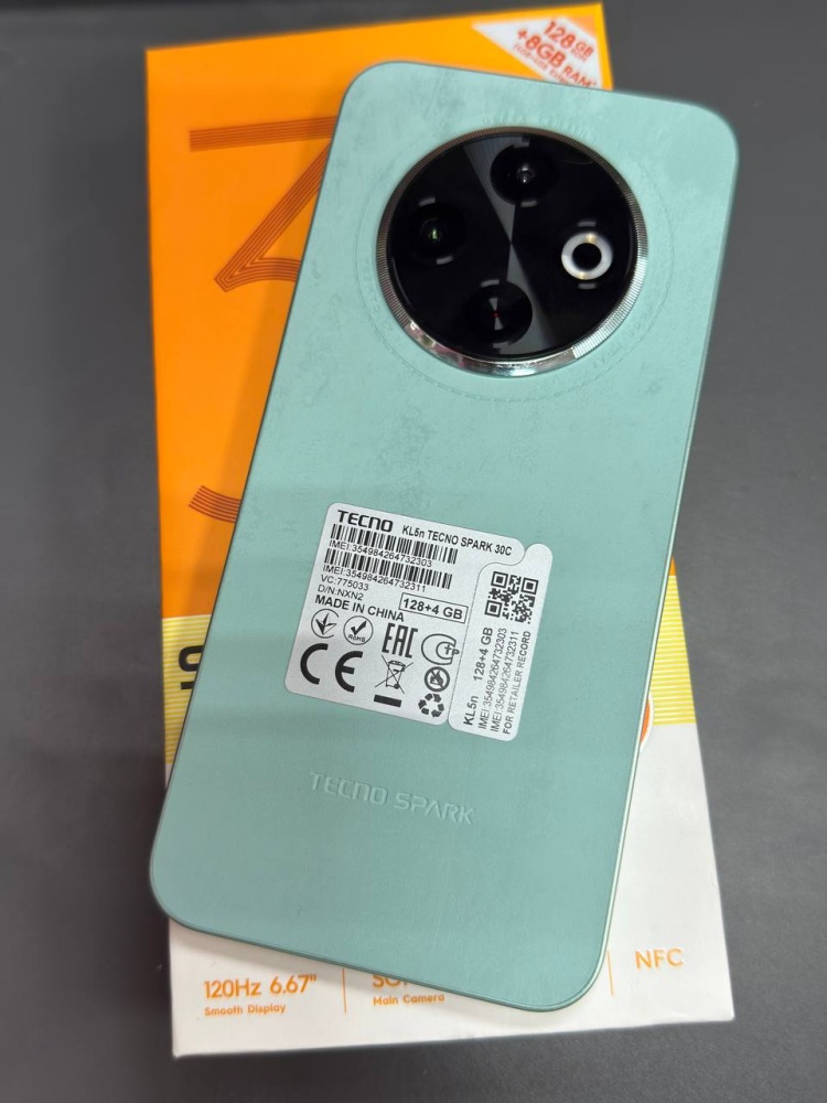 Мобильный телефон Tecno spark 30c 4/128
