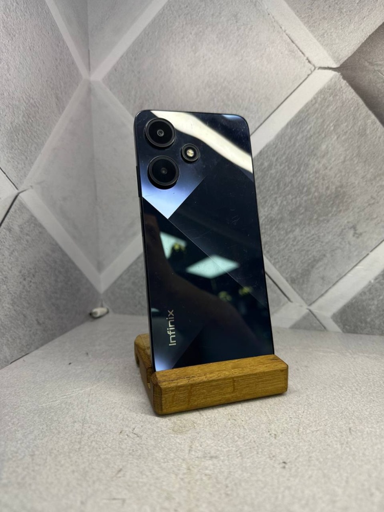 Мобильный телефон Infinix Hot 30i 8/128