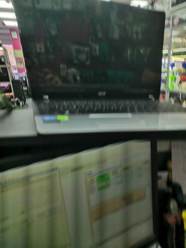 Ноутбук Acer e1-571g