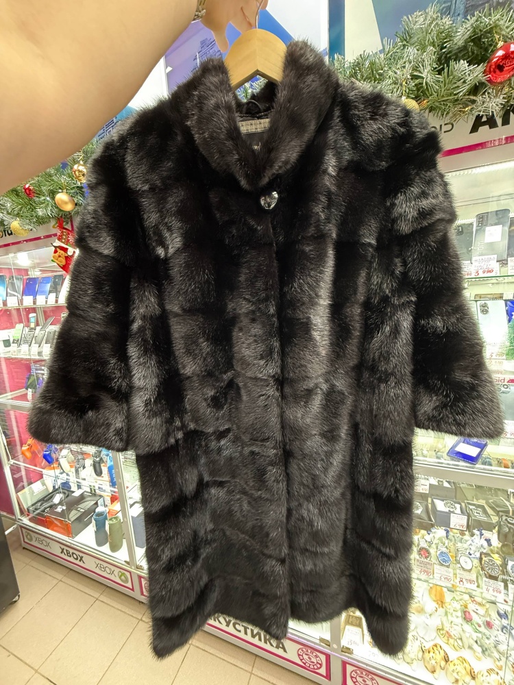 Шуба мех Норка р-р 44-46 черная