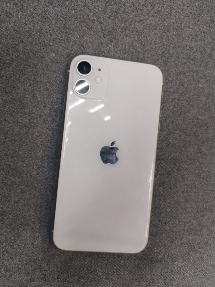 Смартфон iPhone 11 64Gb