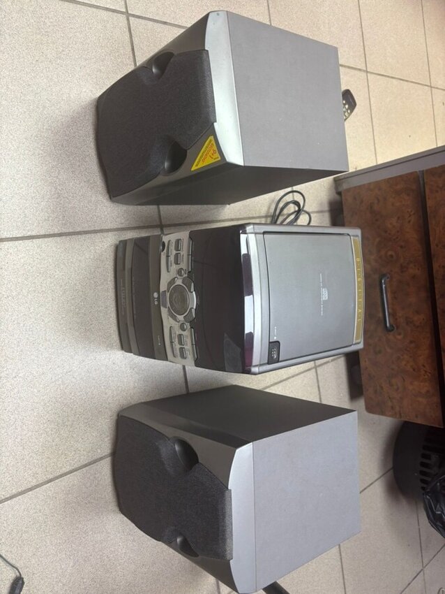 Музыкальный центр LG