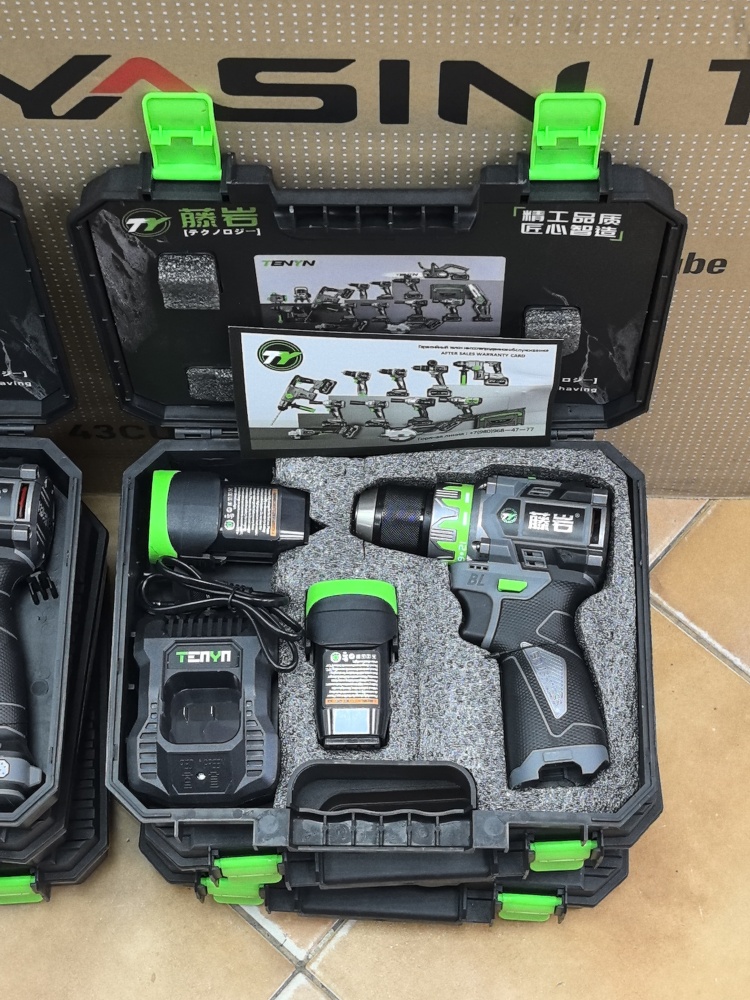 Шуруповерт Tenyn 2акб 18v