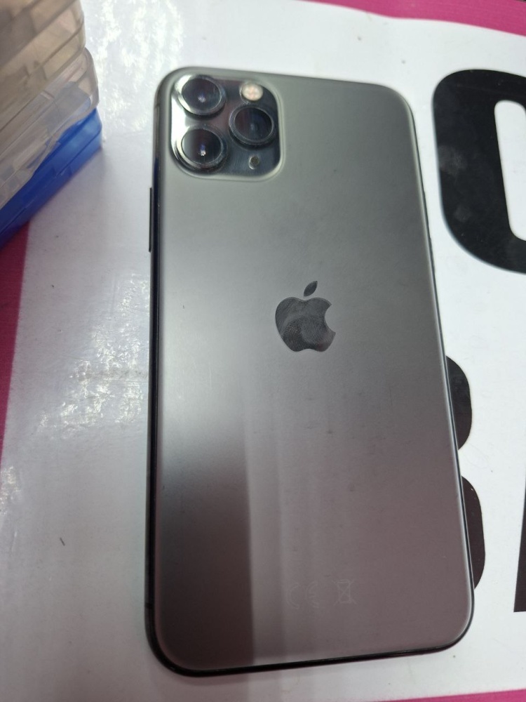 Смартфон iPhone 11 PRO 64 Gb
