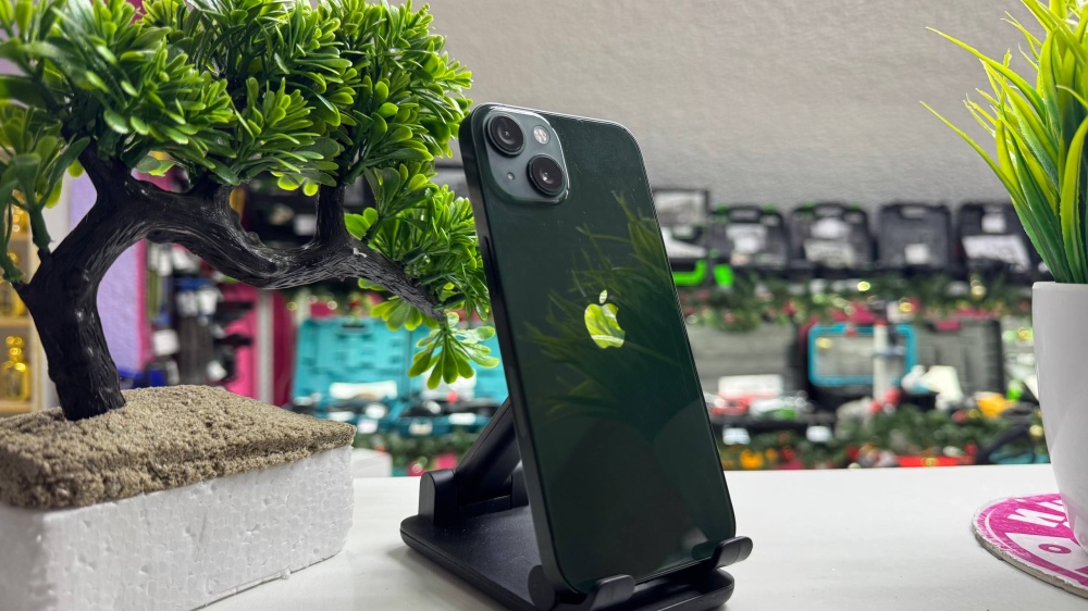 Смартфон iPhone 13 128 Gb