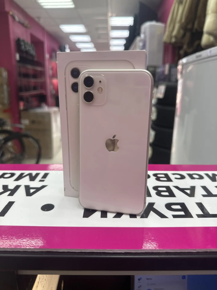 Смартфон iPhone 11 128 Gb