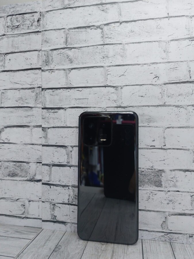 Смартфон Xiaomi 13 8/256