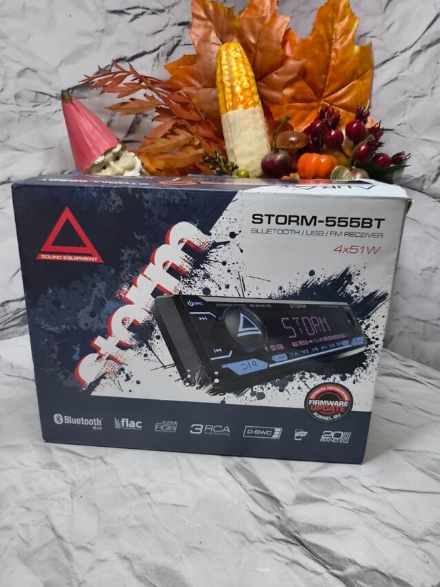 Магнитола Aura Storm 555Bt