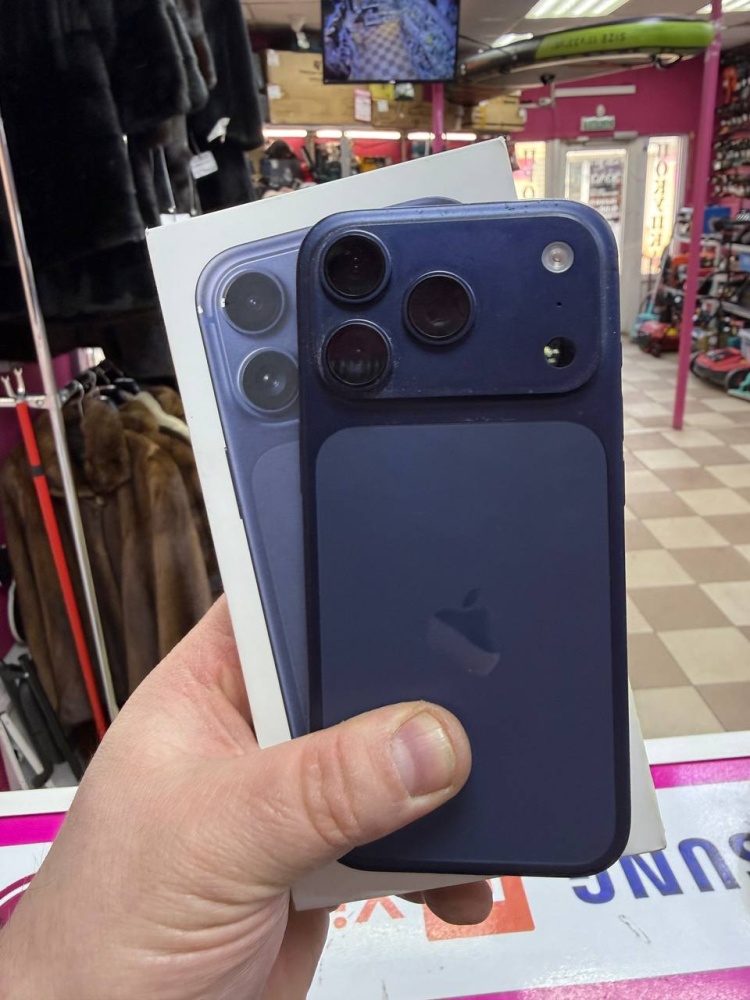 Смартфон iPhone 17 PRO 256 e sim