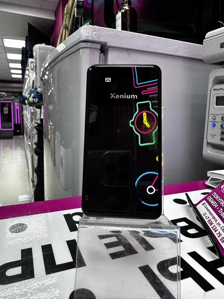 Мобильный телефон Philips X600