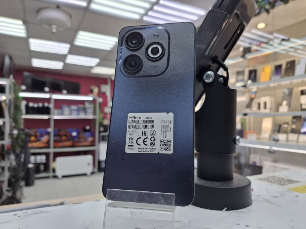 Мобильный телефон Infinix smart 8