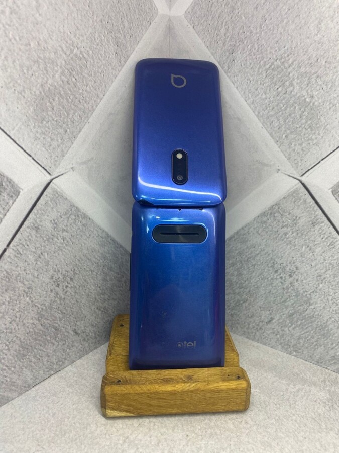 Мобильный телефон Alcatel