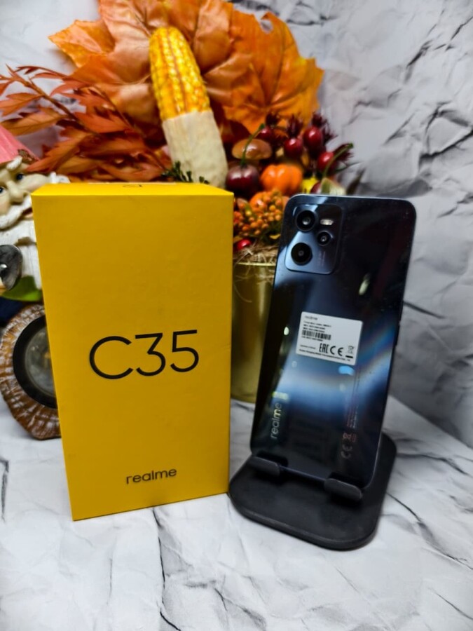 Смартфон Realme C35 4-128