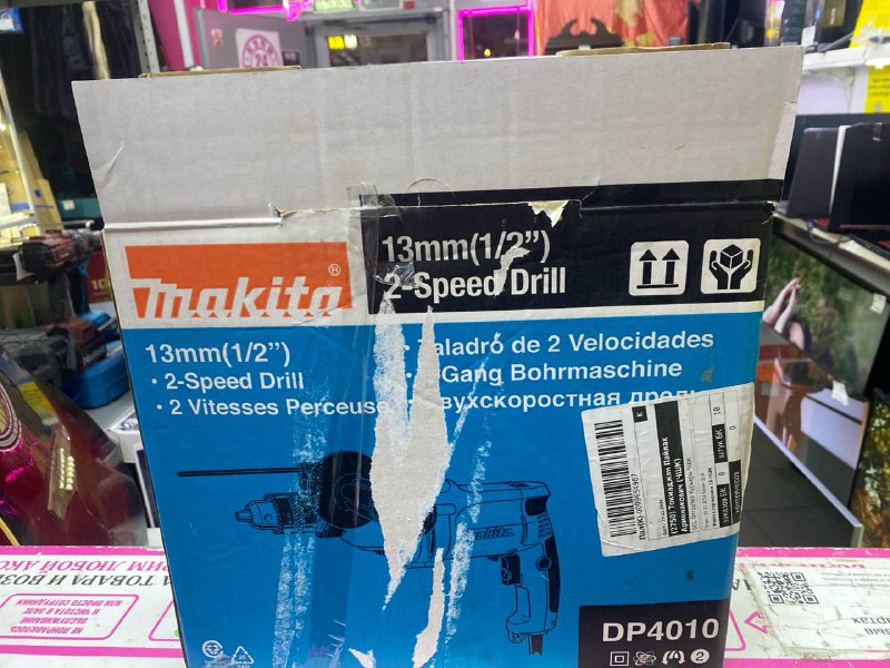 Дрель makita dp4010