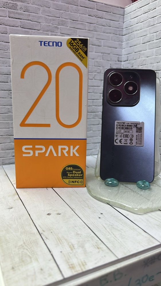 Мобильный телефон Tecno Spark 20 8/256