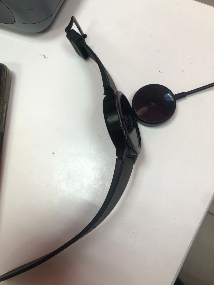 Смарт-часы samsung R890