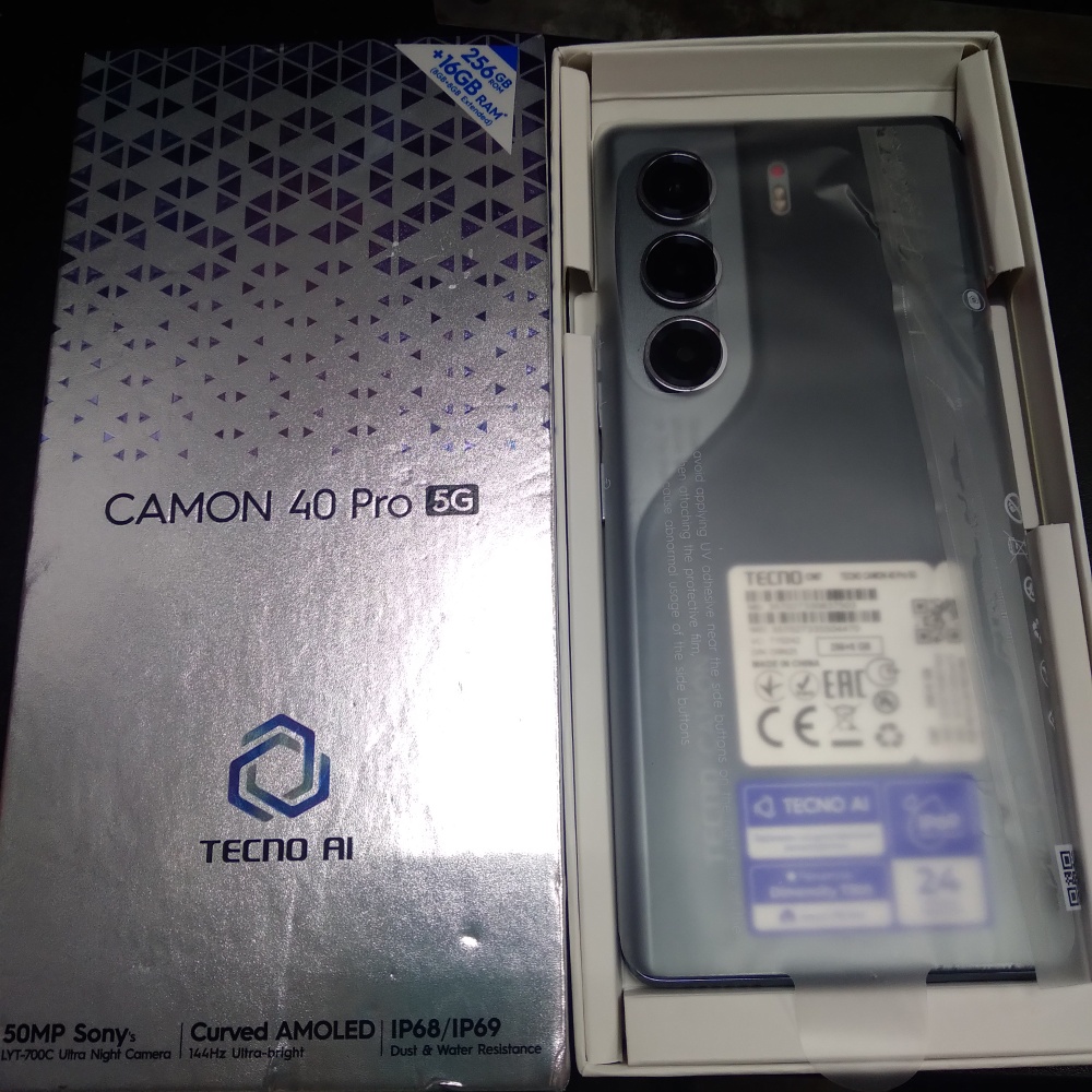 Мобильный телефон Tecno camon 40 pro 256