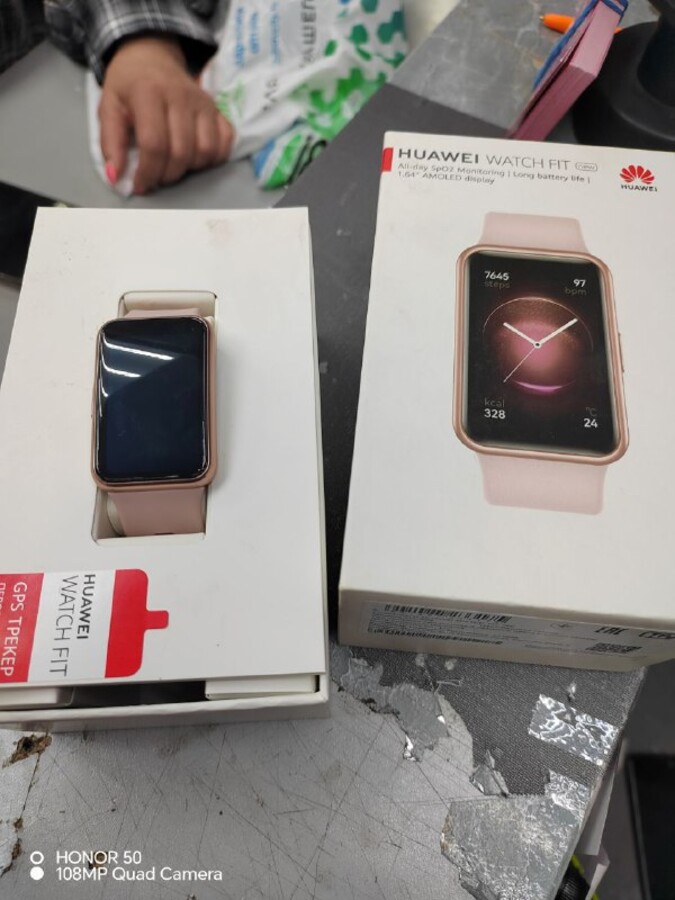 Смарт-часы HUAWEI WATCH FIT