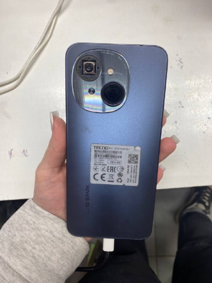 Мобильный телефон Tecno Spark Go 1