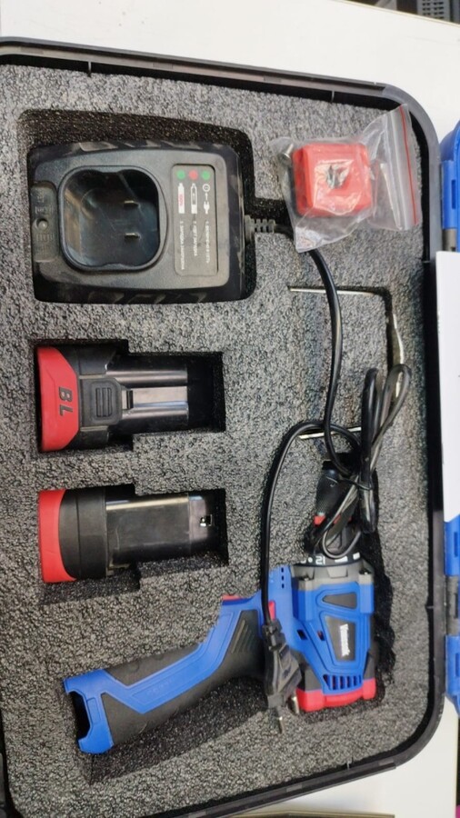 Шуруповерт Vniissok бещеточный