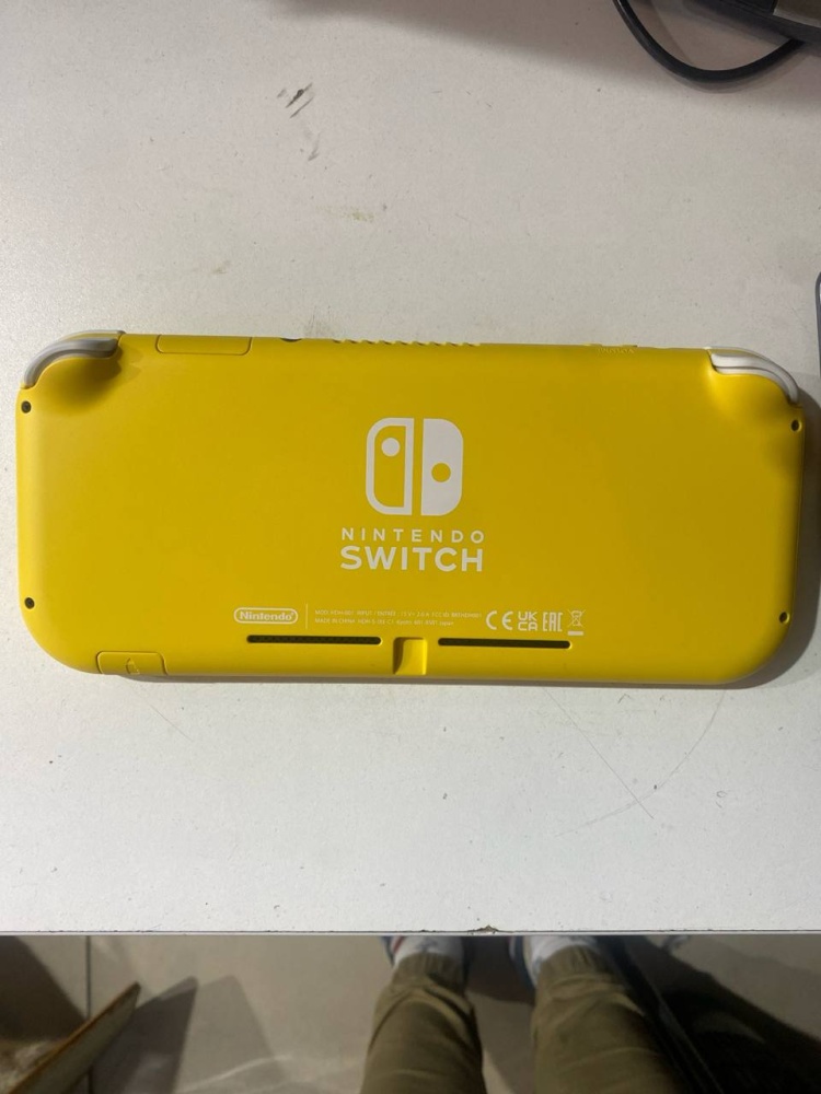 Игровая приставка Nintendo Switch lite 32gb
