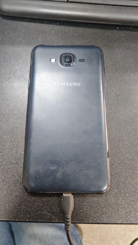 Смартфон Samsung J7 NEO