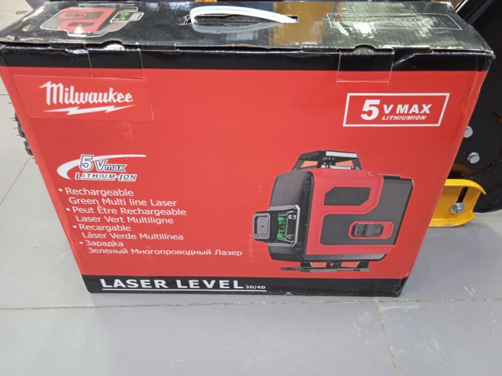 Уровень лазерный Milwaukee 16 линий 4D