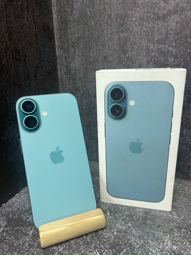 Смартфон iPhone 16 256 Gb
