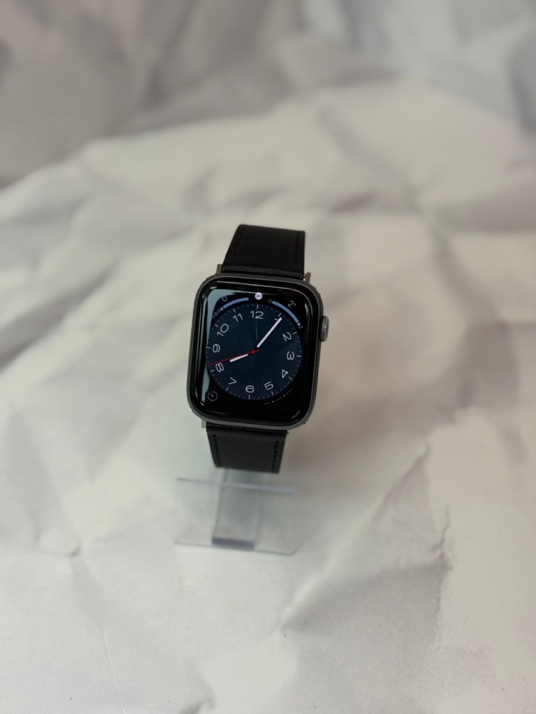 Часы Apple Watch 5 44mm