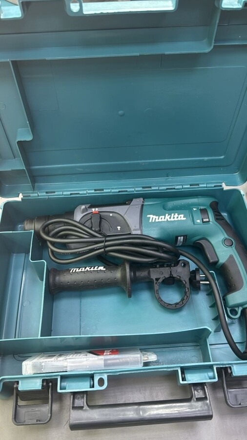 Перфоратор Makita 2470