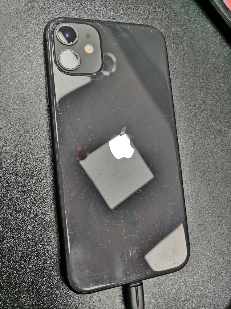 Смартфон iPhone 11 128 Gb