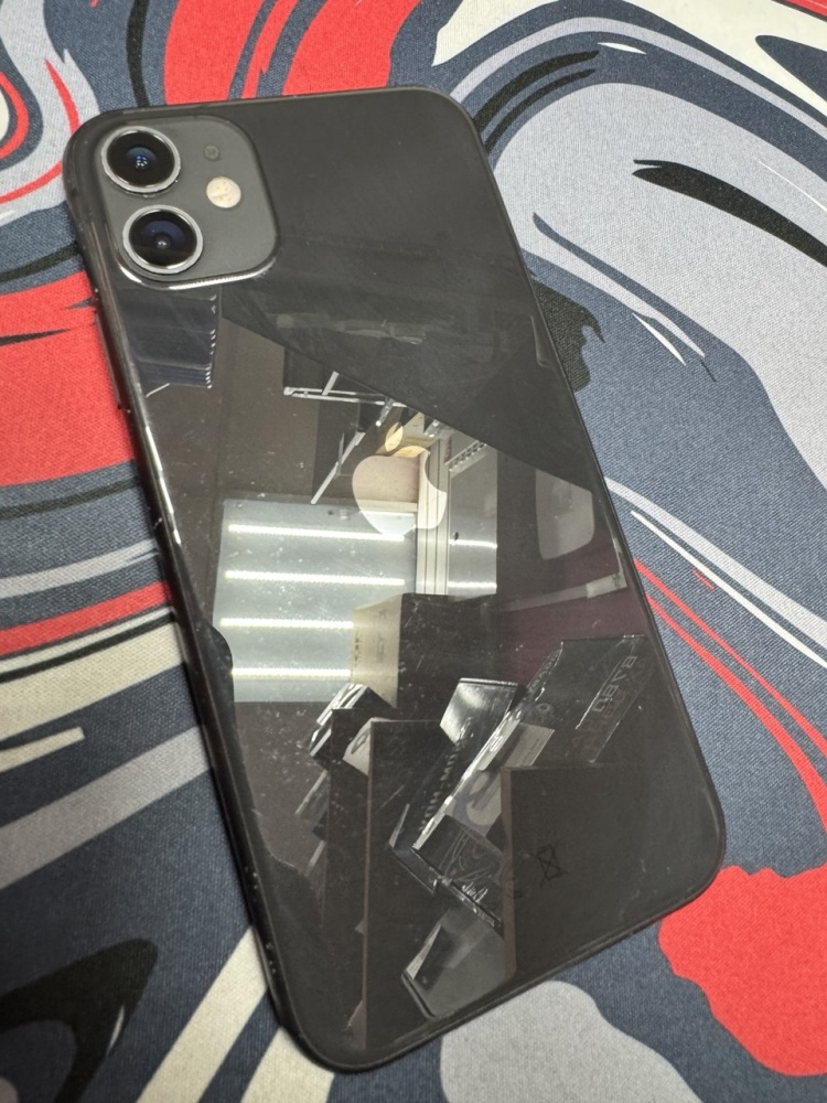 Смартфон iPhone 11 64Gb