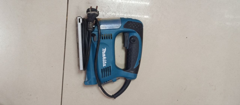 Лобзик Makita 4329