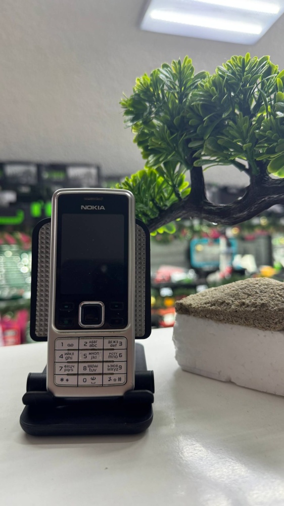 Мобильный телефон Nokia 6300